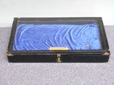 Table top glazed display cabinet, W83 x D46 x H16cm