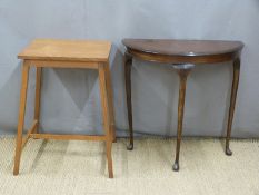 D shaped mahogany hall table and a 19th/20thC oak table