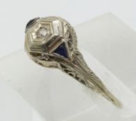 Art Deco 18ct white gold ring set with a diamond and two sapphires (size K)