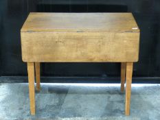 Light oak drop leaf Pembroke table, L89, max width 100cm, H75cm