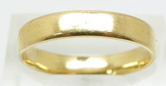 An 18ct gold ring/ wedding band, 3.6g (size Q)