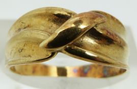 A 14ct gold twist ring, 3.1g (size N)