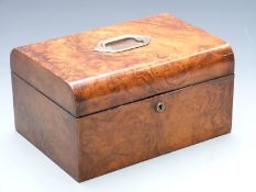Victorian walnut box with carrying handle to top, width 27.5cm