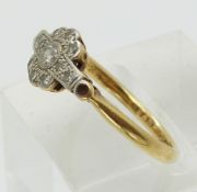Art Deco 18ct gold ring set with diamonds in a platinum setting (size M)