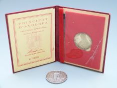 Two French commemorative white metal medal coins, Ville de Montdidier 1870 and 1985 Principat d'