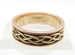 Clogau 9ct rose gold ring in original box (size O/P)