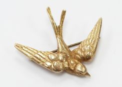 A 9ct gold brooch in the form of a swallow, Birmingham 1989, 5.8g