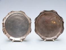A pair of Edward VII hallmarked silver dishes or trays, with shaped and lobed edges, Birmingham