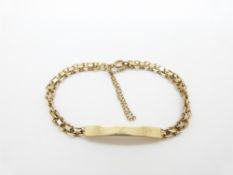 A 9ct gold bracelet, 9.4g