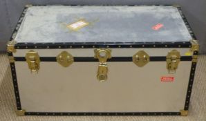 A metal bound and riveted flight case/trunk, H50 x W100 x D49cm