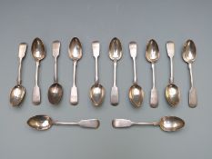 Victorian set of 12 hallmarked silver fiddle pattern teaspoons, Exeter 1860 maker Josiah