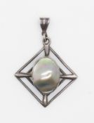 Arts & Crafts pendant set with a pearl, width 2.1cm ,3cm drop