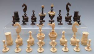 Late 18thC French 'Lyon' turned wood and bone antique chess set, height of king 7.5cm