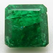 A loose emerald cut emerald of approximately 1.1ct