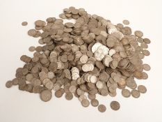 6140g of pre 1947 UK silver coinage largely comprising shillings and two shilling pieces