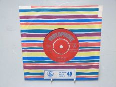 The Beatles - Love Me Do (45-R 4949) in company sleeve 7XCE177144-IN/17145-IN ZT appears in Ex