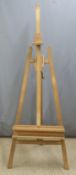 Adjustable floor standing artist's easel