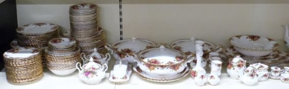Royal Albert Old Country Roses dinner and tea ware, approximately 200 pieces, mostly twelve place