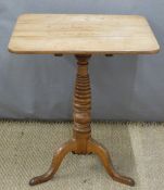 19thC elm or oak topped occasional table with turned column and tripod base, 60 x 57 x H70cm