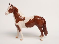 Beswick skewbald pinto pony, H17cm