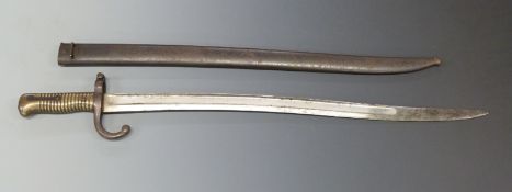 French Chassepot bayonet with 57.5cm fullered blade, in metal scabbard