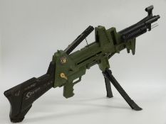 De Luxe Toy Company Johnny Seven 0.M.A Topper rifle, 90cm