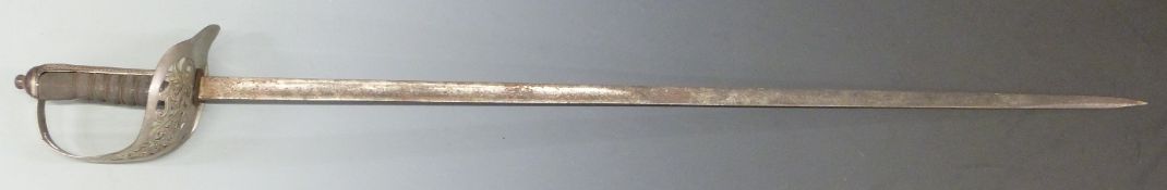 An 1895 pattern infantry officer's sword with 83cm blade.