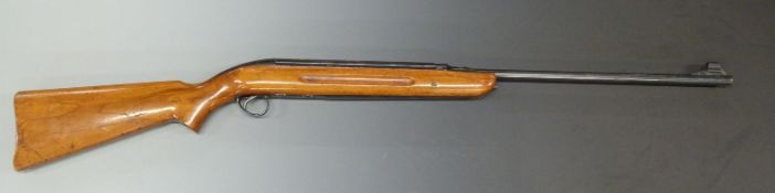 BSA Airsporter .22 air rifle with semi-pistol grip, serial number GD31062.
