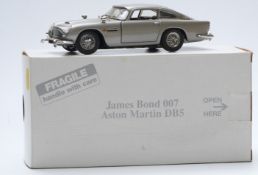 Danbury Mint diecast model James Bond 007 Aston Martin DB5, in original box