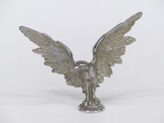 Chrome vintage car mascot formed as an eagle, height 13cm