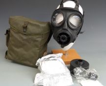British Army cold war respirator / gas mask with haversack