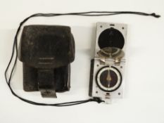 WWII German compass 'Marsch Kompass' with leather case