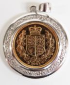 2002 gold half sovereign in 9ct white gold mount set with diamonds, 9.25g all in