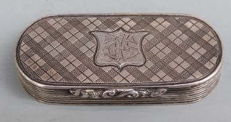 Georgian hallmarked silver vinaigrette of oval form, with gilt interior and pierced inner cover,