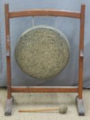 19thC pitch pine or similar Gothic style dinner gong, W62 x H88cm