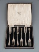 Cased set of six hallmarked silver cake forks, Birmingham 1927 maker Docker & Burn Ltd, the box