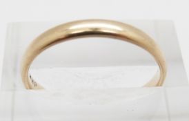A 9ct gold wedding band/ring, in original Edinburgh box, 1.9g, size P