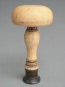 A large intaglio desk seal in the form of a mushroom, with white metal mount and screw-off top