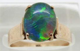 A 9ct gold ring set with an opal triplet, 3.2g, size N