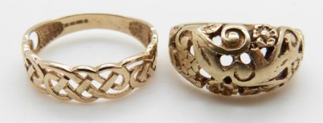 Two 9ct gold rings, 3.9g, size I