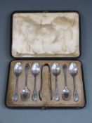 Cased set of Edward VII Mappin & Webb hallmarked silver teaspoons and tongs, Sheffield 1903,