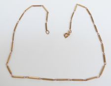 A 9ct gold gold necklace made up of rectangular links, 4.6g, 19.5cm drop