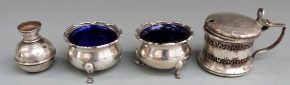 Pair of George V Walker and Hall hallmarked silver salts with blue glass liners, Sheffield 1913