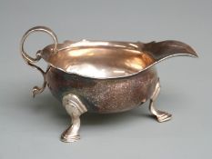 George II hallmarked silver sauce boat, London 1737 maker WI likely for David Willaume II, length