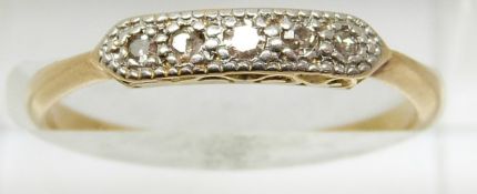 Art Deco 18ct gold ring set with old cut diamonds in a platinum setting, 2g, size M