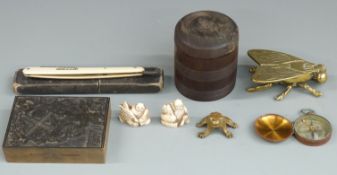 Brass table top novelty hinged match striker in the form of a fly, netsukes, Gotta cutthroat