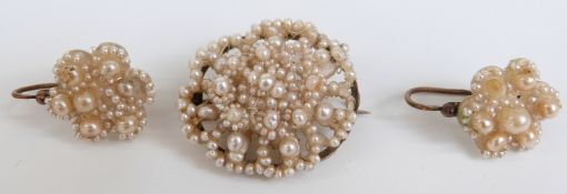Georgian seed pearl brooch, 2.5cm long and matching earrings