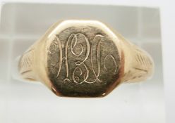 A 9ct gold signet ring, 2.8g, size Q