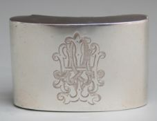 Victorian hallmarked silver curved snuff box with gilt interior, Birmingham 1884 maker Robert