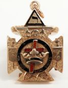 A 9ct gold Knights Templar pendant/ fob 'In Hoc Signo Vinces' (in this sign thou shalt conquer)